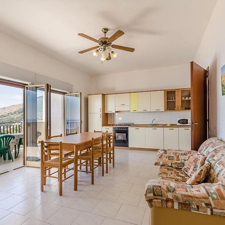 Casa Vacanze Andreana Apartment Letojanni Exterior photo